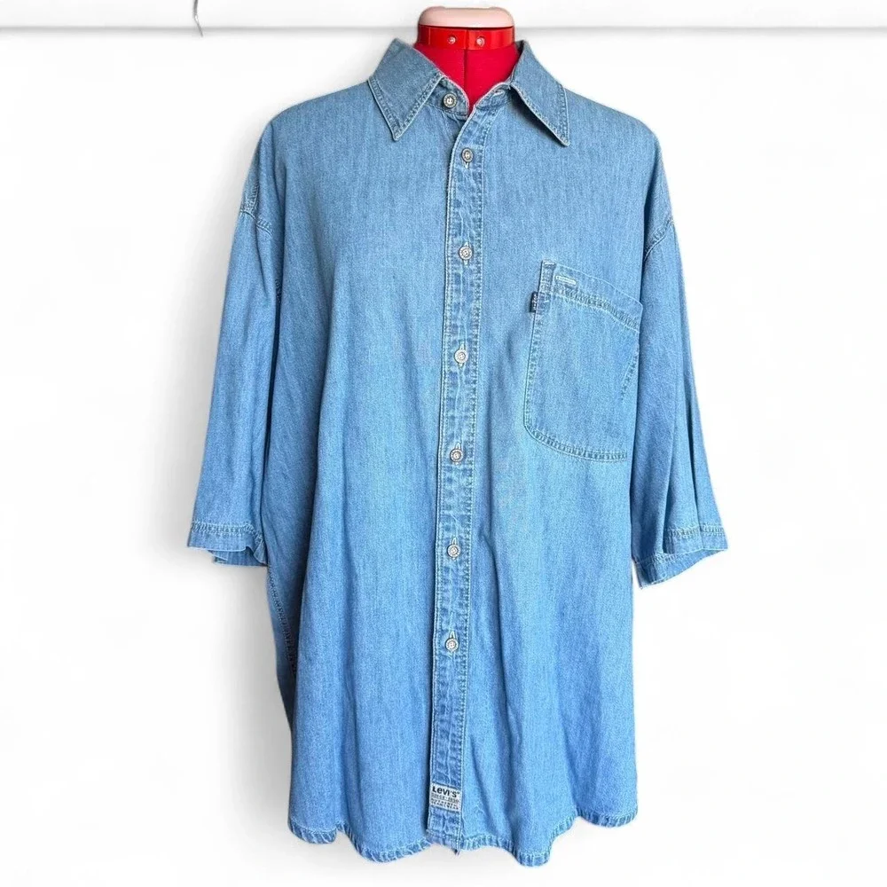 Levis Mens Oversized Denim Button Up Shirt Light Wash Blue Large Short Sleeve